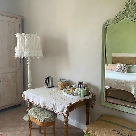 Le Rucher Des Arts Bed and breakfast Alba-la-Romaine