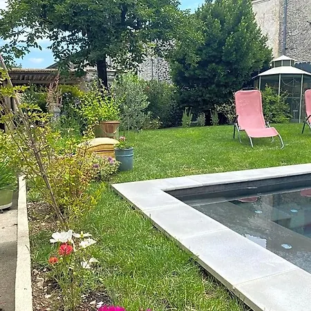 Le Rucher Des Arts 3* Alba-la-Romaine