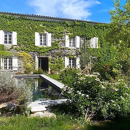 Bed and breakfast Le Rucher Des Arts