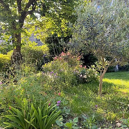 Bed and breakfast Le Rucher Des Arts 3*