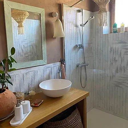 Bed and breakfast Le Rucher Des Arts 3*